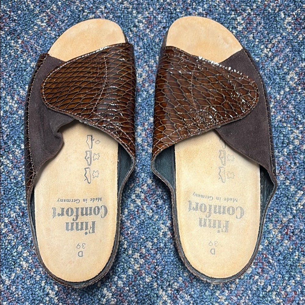 Finn Comfort Brown Men’s Slide Sandals